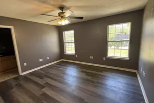 1009 Rachel Cir, Cantonment, FL 32533 - Photo 5