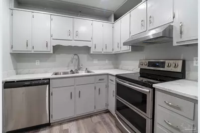 4770 Skyline Dr, Pensacola, FL 32504 - Photo 5