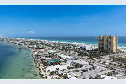 22 Via Deluna Dr #304, Pensacola Beach, FL 32561 - Photo 1