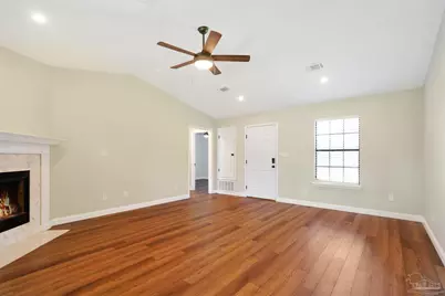 323 Twisted Oak Dr, Cantonment, FL 32533 - Photo 3