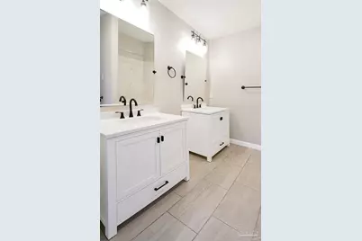 323 Twisted Oak Dr, Cantonment, FL 32533 - Photo 11