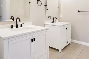 323 Twisted Oak Dr, Cantonment, FL 32533 - Photo 11