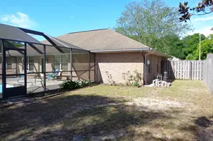 3984 Holleyberry Ln, Milton, FL 32583 - Photo 15