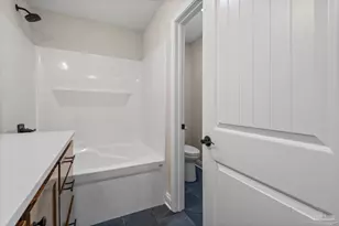 7925 Twin Lake Dr, Milton, FL 32583 - Photo 21