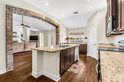 7760 Fieldcrest Ct, Pensacola, FL 32526 - Photo 11