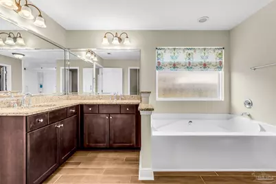 7760 Fieldcrest Ct, Pensacola, FL 32526 - Photo 23