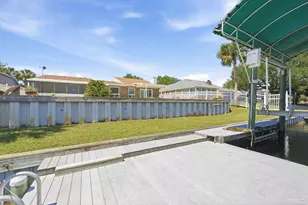 1134 Seabreeze Ln, Gulf Breeze, FL 32563 - Photo 45