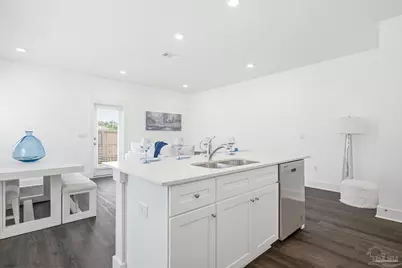 4062 Pendragon Cir, Milton, FL 32583 - Photo 15