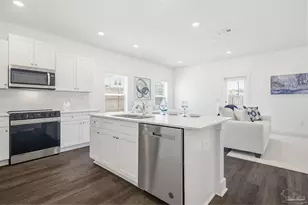 4062 Pendragon Cir, Milton, FL 32583 - Photo 17