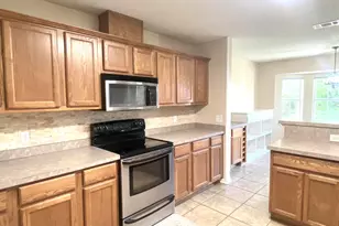 6425 Sarasota St, Pensacola, FL 32526 - Photo 5