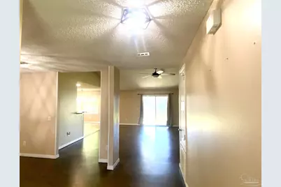 6425 Sarasota St, Pensacola, FL 32526 - Photo 3