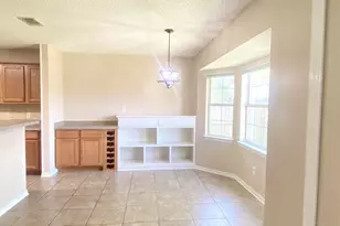 6425 Sarasota St, Pensacola, FL 32526 - Photo 9