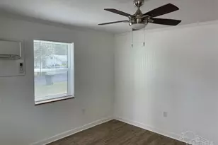 107 Holmes Dr, Pensacola, FL 32507 - Photo 7