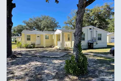 107 Holmes Dr #A, Pensacola, FL 32507 - Photo 1