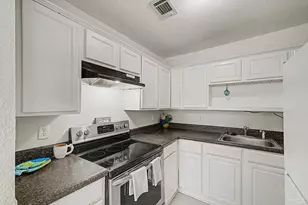 514 NW Syrcle Dr, Pensacola, FL 32507 - Photo 9