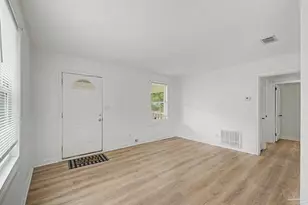 514 NW Syrcle Dr, Pensacola, FL 32507 - Photo 5