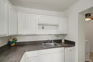 514 NW Syrcle Dr, Pensacola, FL 32507 - Photo 9