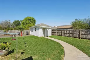 2406 Jewell Lee Ln, Pensacola, FL 32526 - Photo 31