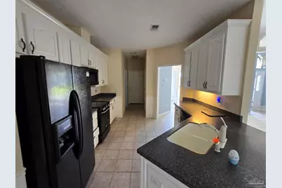 1574 Hunters Creek Dr, Cantonment, FL 32533 - Photo 11