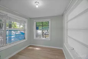 1011 W Hatton St, Pensacola, FL 32526 - Photo 11