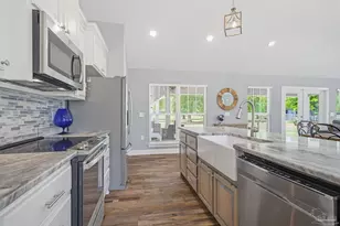 5049 Southern Paradise Ln, Milton, FL 32583 - Photo 9