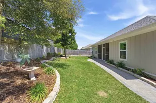 1567 Amaya Ln, Gulf Breeze, FL 32563 - Photo 41