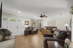 4959 Skipper Ln, Pace, FL 32571 - Photo 5