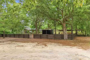 2629 Wallace Lake Rd, Pace, FL 32571 - Photo 57
