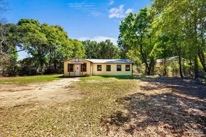 2403 E Johnson Ave, Pensacola, FL 32514 - Photo 1