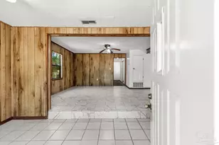 2403 E Johnson Ave, Pensacola, FL 32514 - Photo 5