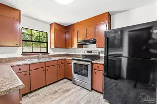 2403 E Johnson Ave, Pensacola, FL 32514 - Photo 11