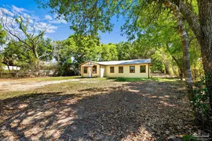 2403 E Johnson Ave, Pensacola, FL 32514 - Photo 3