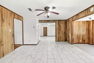 2403 E Johnson Ave, Pensacola, FL 32514 - Photo 9
