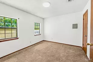 2403 E Johnson Ave, Pensacola, FL 32514 - Photo 15