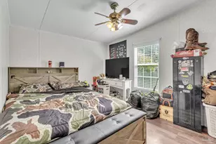4068 Scottsdale Ave, Pace, FL 32571 - Photo 17