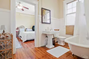 208 W Strong St, Pensacola, FL 32501 - Photo 45