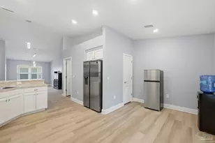 8803 Derby Ln, Pensacola, FL 32534 - Photo 9