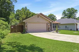 8803 Derby Ln, Pensacola, FL 32534 - Photo 3