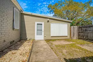 211 NW Gilliland Rd, Pensacola, FL 32507 - Photo 43