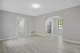 119 N Manchester St, Pensacola, FL 32507 - Photo 13