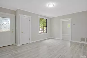 119 N Manchester St, Pensacola, FL 32507 - Photo 11