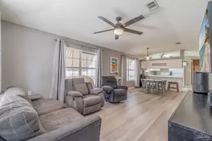 5583 Meadow Creek Pl, Gulf Breeze, FL 32563 - Photo 11