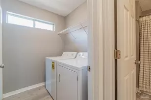 5583 Meadow Creek Pl, Gulf Breeze, FL 32563 - Photo 17