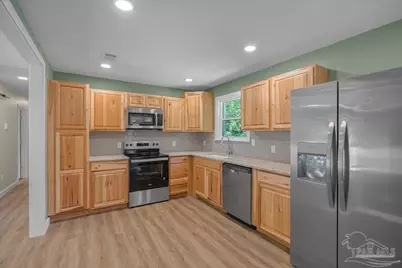 3390 Montecito Blvd, Milton, FL 32583 - Photo 11