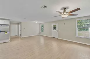 8804 Doris Ave, Pensacola, FL 32534 - Photo 7