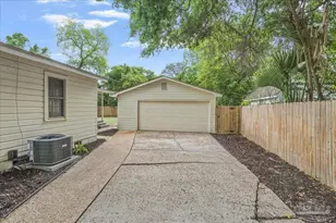 3003 E Gadsden St, Pensacola, FL 32503 - Photo 13