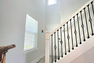380 Hilburn Ln, Pensacola, FL 32504 - Photo 3