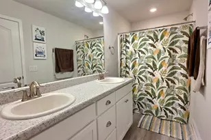 380 Hilburn Ln, Pensacola, FL 32504 - Photo 13