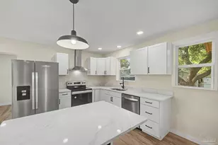 107 SE Gilliland Rd, Pensacola, FL 32507 - Photo 17
