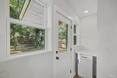 107 SE Gilliland Rd, Pensacola, FL 32507 - Photo 19